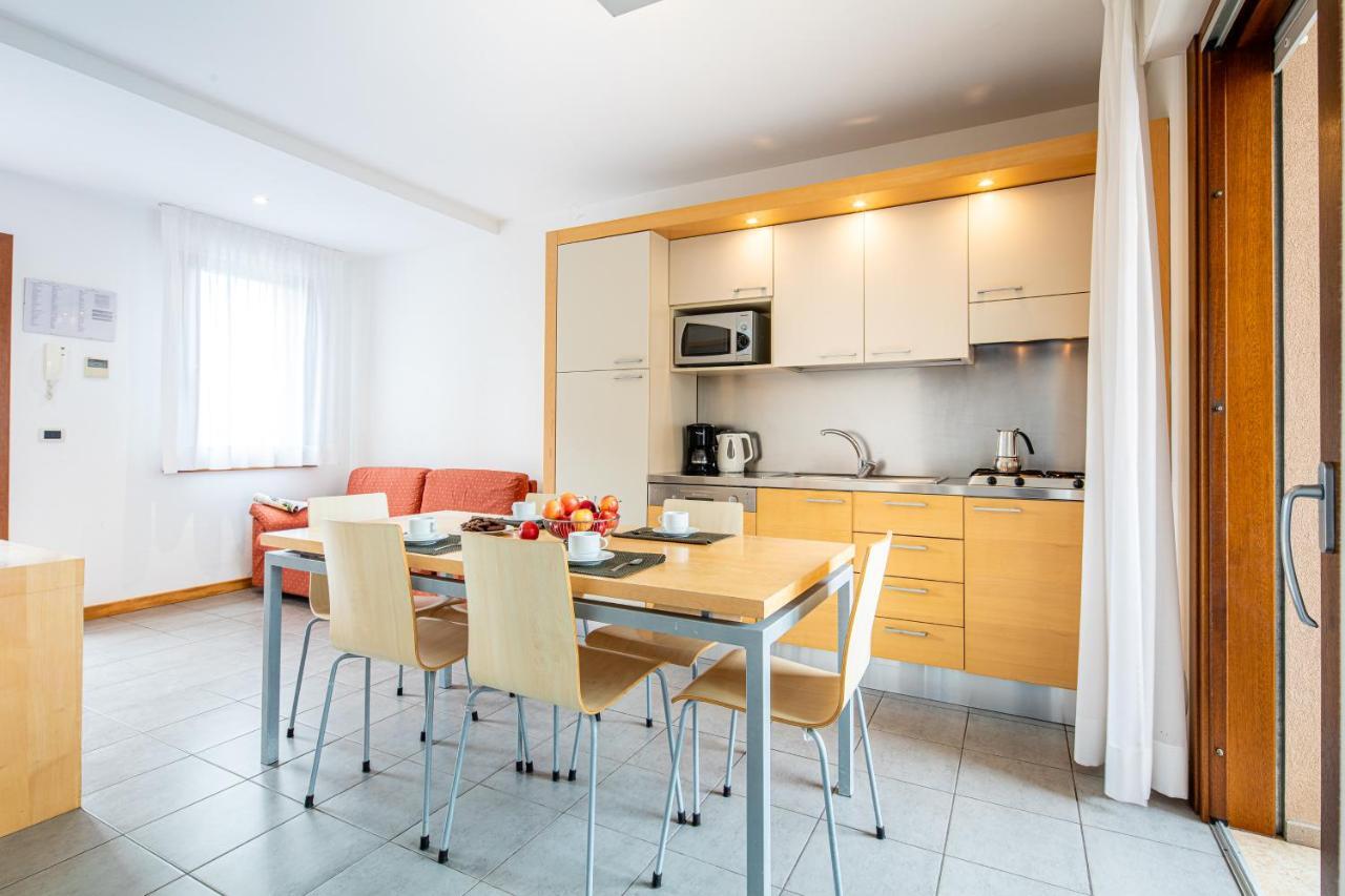 Residence Airone ลินญาโน ซับเบียโดโร ภายนอก รูปภาพ